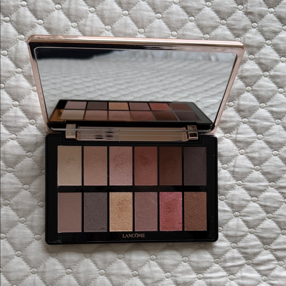 Eyeshadow Palette - Multi-Color